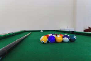 Games Room (1)