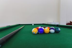 Games Room (1)