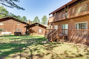 Shared Yard Area | Private Deck