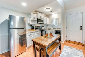 Kitchen | 1st Floor | Cooking Basics | Keurig Coffee Maker | Blender | Microwave