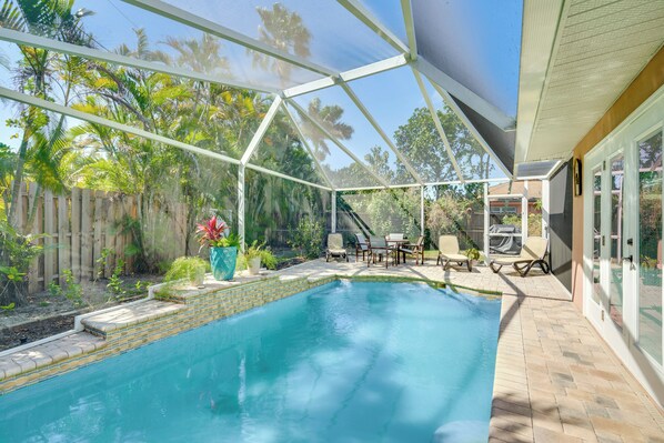 Fort Myers Vacation Rental | 3BR | 2BA | 1,750 Sq Ft | Small Step to Enter
