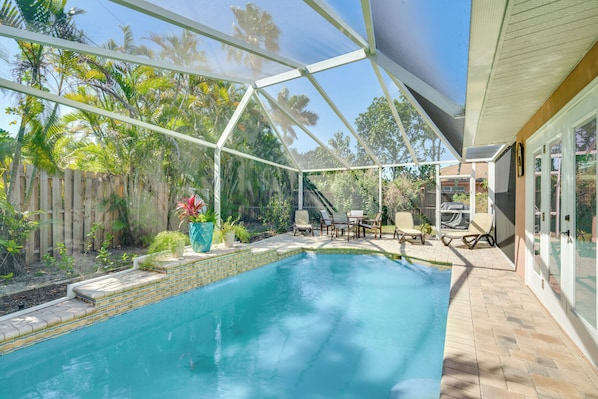 Fort Myers Vacation Rental | 3BR | 2BA | 1,750 Sq Ft | Small Step to Enter