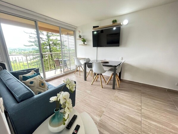 televisor smart tv con parabolica