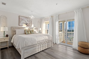 3rd Floor | King Bed | Ensuite