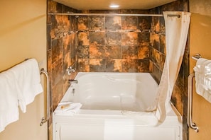 Indulge in relaxation with a spacious jetted tub, a wonderful addition to your serene escape in the heart of Sedona's breathtaking landscape.
