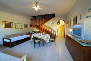 Living and dining room