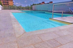 Shared pool