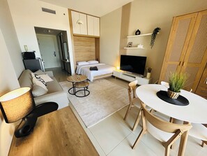Fresh, clean and newly renovated.
