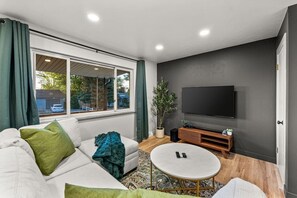 Bright and welcoming living room