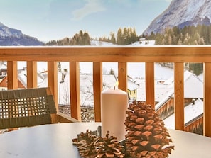 Meubles, Design Intérieur, PiÚce, Chaise, Plafond, Chaßne De Montagnes, Salon, Tache De Bois, L'Hiver, Alpes