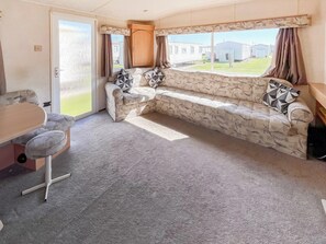 Open plan living space | The Hunters Haven, Skegness
