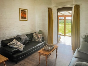 Sun room | Crooklets Cottage, Bude