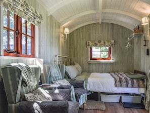 Open plan living space | Tawny Owl Hut - Hollins Farm Shepherd Huts, Westerdale, near Whitby