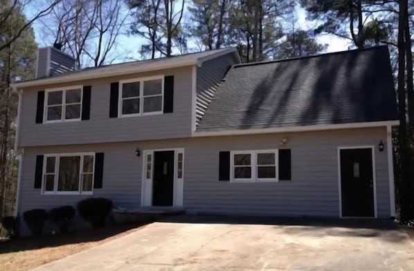 Front of Home showing Main and Private Entrance