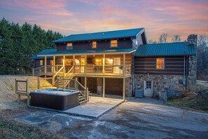 Your home away from home in the heart of the Smokies.