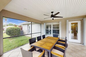 Outdoor dining