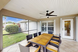 Outdoor dining
