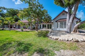 Main Villa