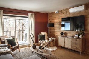 Living room (2)