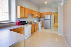 Kitchen | Trash Bags/Paper Towels | Keurig