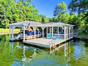 Your Private Waterfront Escape – Swim, lounge, launch, or simply soak it all in—this dock is where lake life begins.
