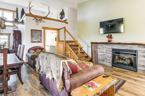 Living Room | Main Level | Central A/C & Heating
