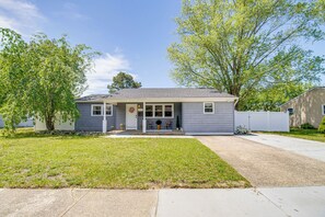 Property Exterior | Single-Story Home | Keyless Entry