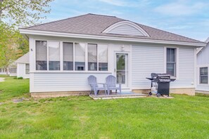 Exterior | Gas Grill