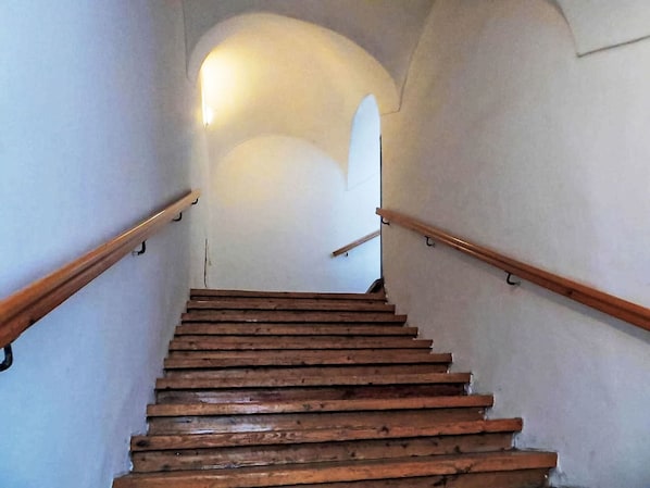 Propriété, Escaliers, Bâtiment, Bois, Symétrie, Composite, Teintes Et Ombres, Peindre, Maison