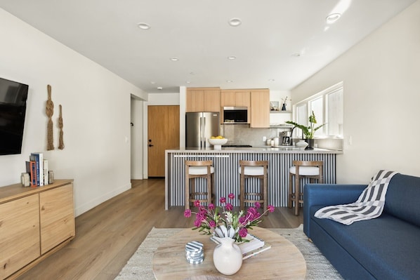 Welcome to Tide House - Unit A.