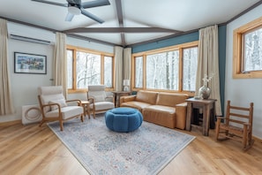 Second living/seating area - beautiful views!