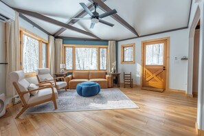 Second living/seating area - beautiful views!