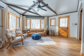 Second living/seating area - beautiful views!