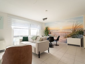 Möbel, Interior Design, Flooring, Wand, Fussboden, Couch, Decke, Zimmer, Wohnzimmer, Wohnung
