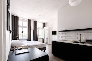 Bright and functional studio – great for solo travelers or couples