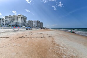Property Exterior | Walk to Beach