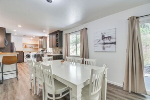 Dining Table | Kitchen | Laundry