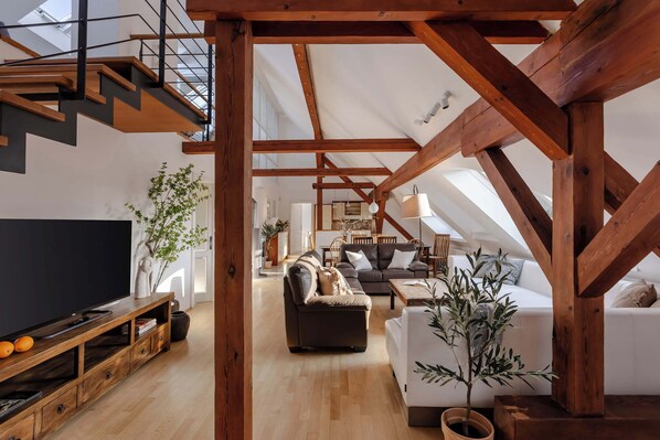 Gorgeous spacious apartment