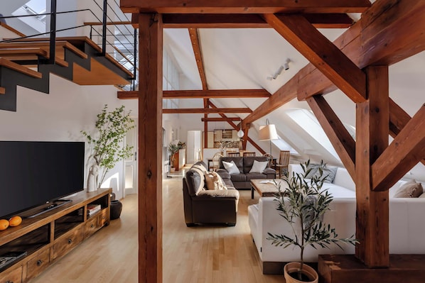 Gorgeous spacious apartment