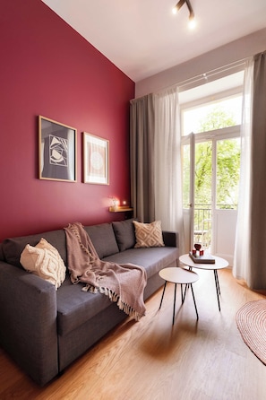 Convertible sofa allows to accommodate up to 4 people