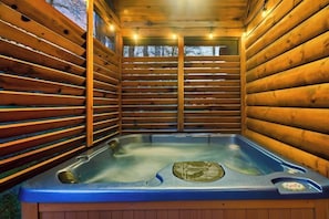 Bain à remous intérieur