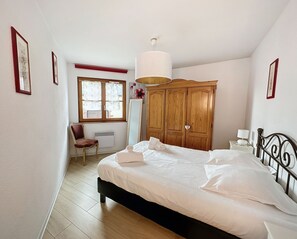 Chez romane 00011 inPixio