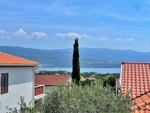 Vue depuis lâhĂ©bergement