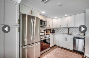 Fully stocked kitchen!