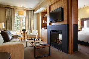 All residences provide living room with fireplace and sofa bed, in-unit washer and dryer