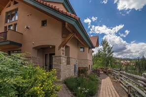 1.01-front-telemark-b-telluride- (3)