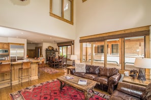 2.0-living-room-telemark-b-telluride- (19)