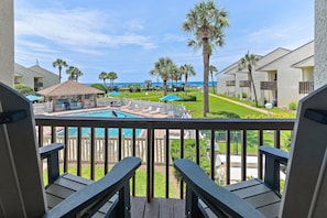 Blue Surf 16B balcony