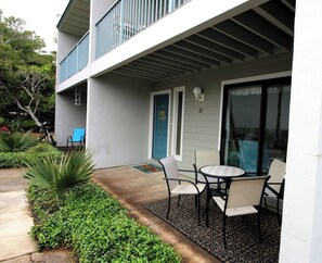 Front Entrance with Dining