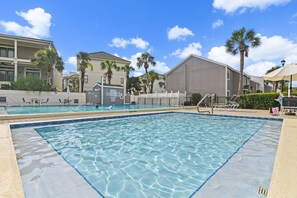 2nd Pool and Kiddie pool